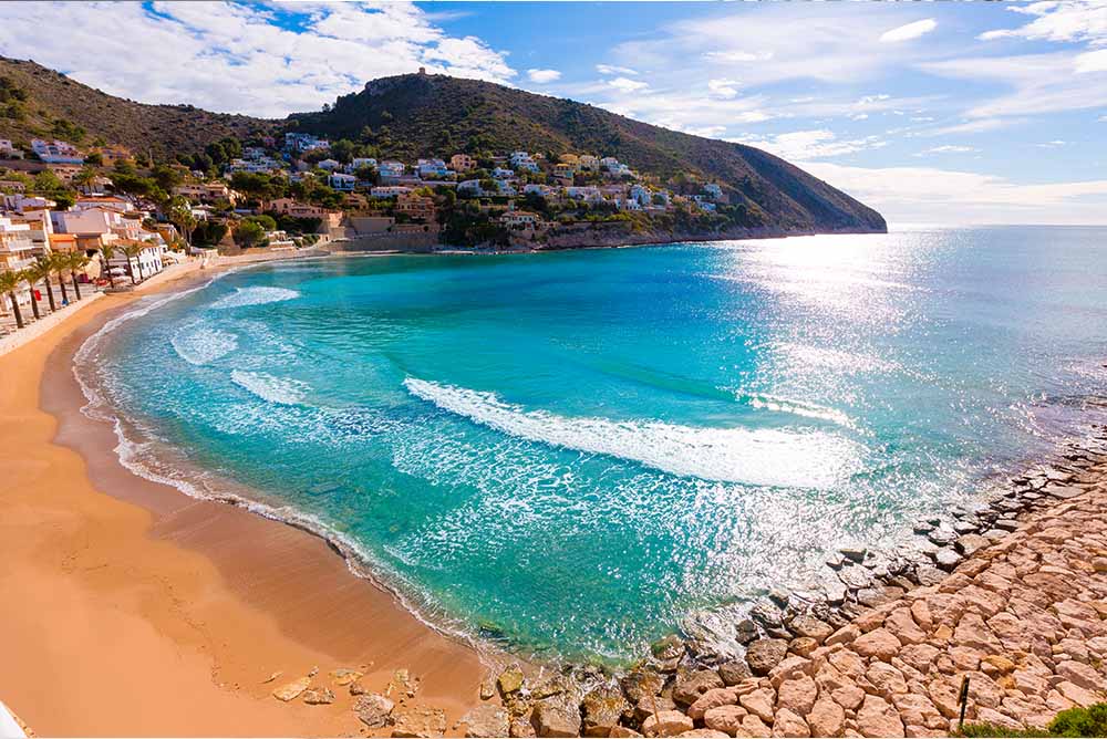 Playa El Portet, donde la vista no alcanza 