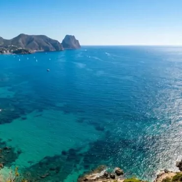 What makes sea view villas in Costa Blanca so valuable